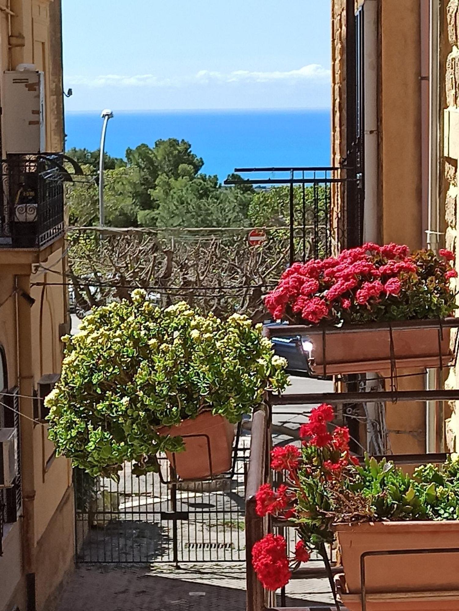 B&B Le 4 Stagioni Sul Viale, Belvedere Di Agrigento Exterior photo