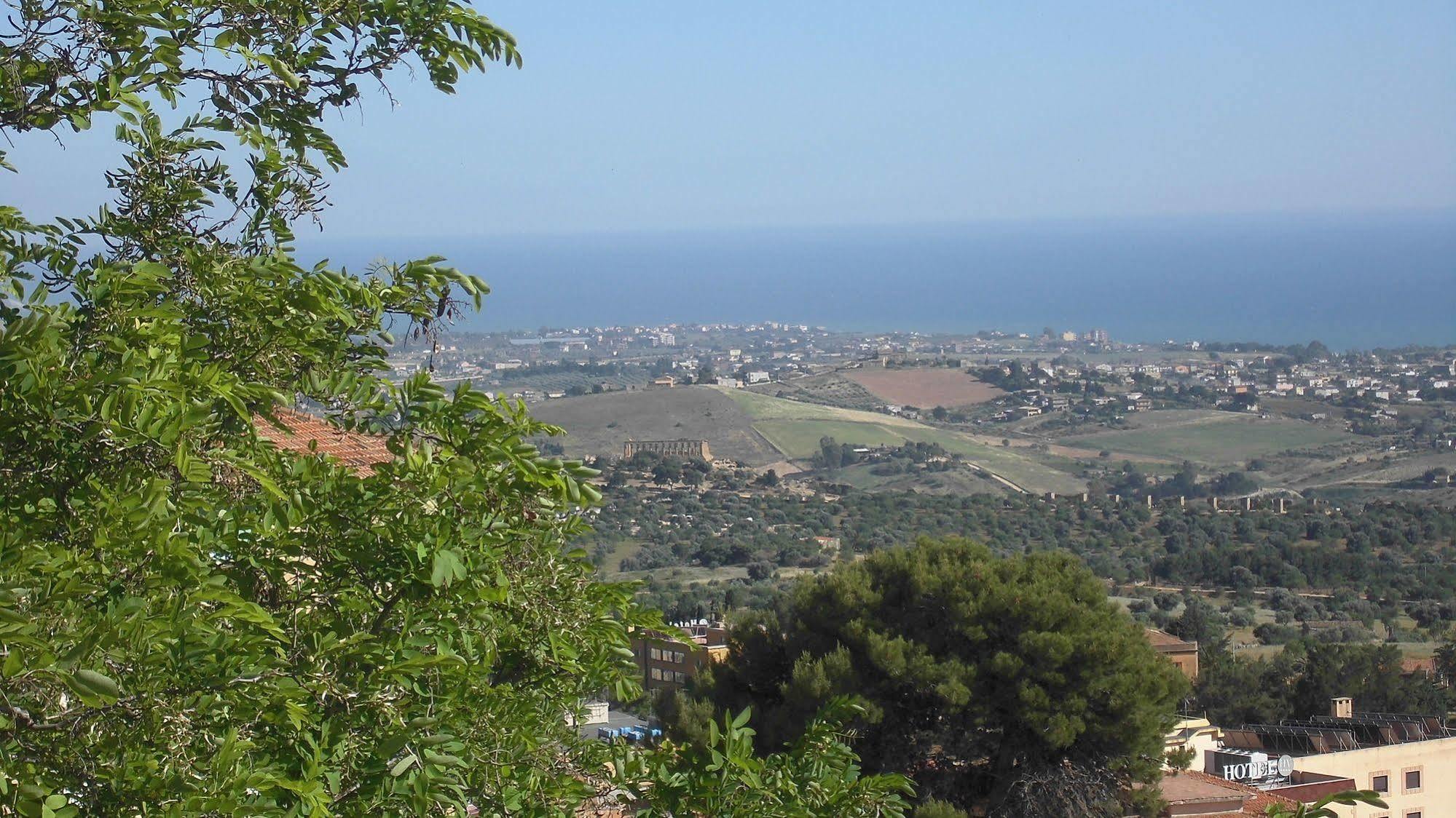 B&B Le 4 Stagioni Sul Viale, Belvedere Di Agrigento Exterior photo